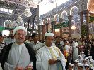 مع الدكتور عصام العماد في داخل الصحن الحسيني المبارك - 5 شعبان 1435 هـ, 3 / 6 / 2014 م.